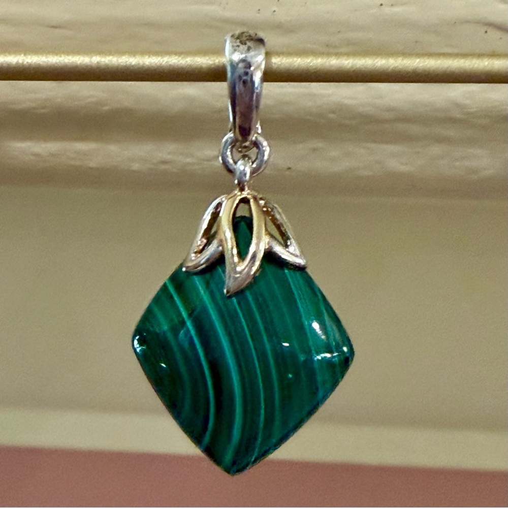 Vintage Natural Malachite Green Pendant Sterling Silver Floral Accent Necklace